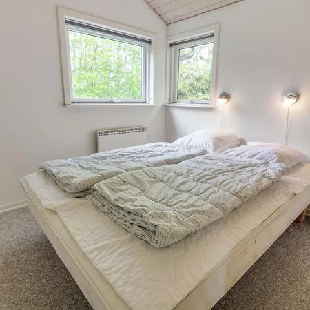 Valentin - 400m To The Fjord By Interhome